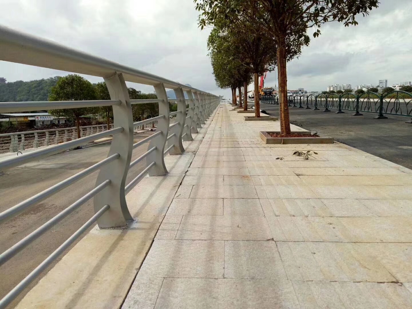 不銹鋼護(hù)欄